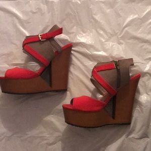 Wedge Heels (nice detail)